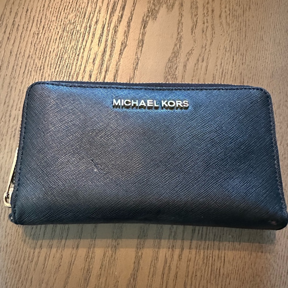 COPY - Michael Kors wallet black like new